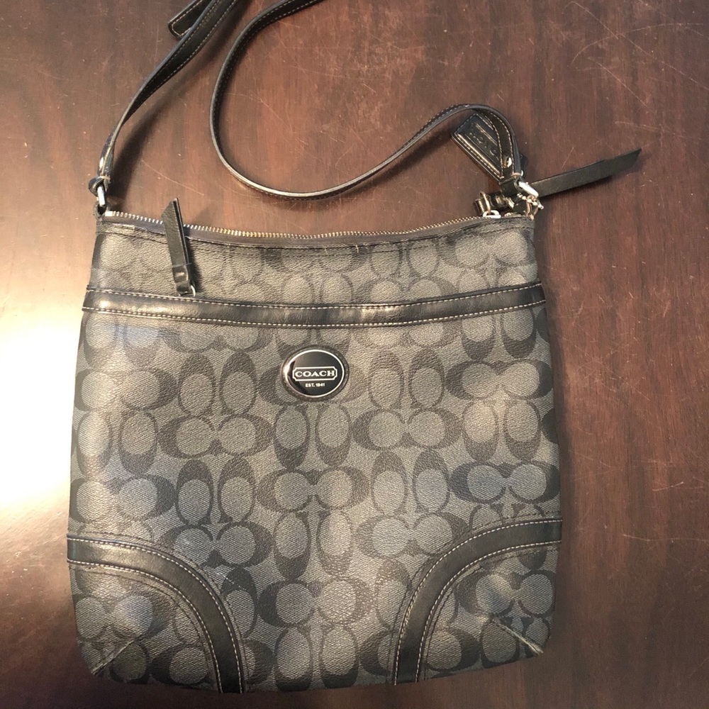 Coach Crossbody medium size bag
